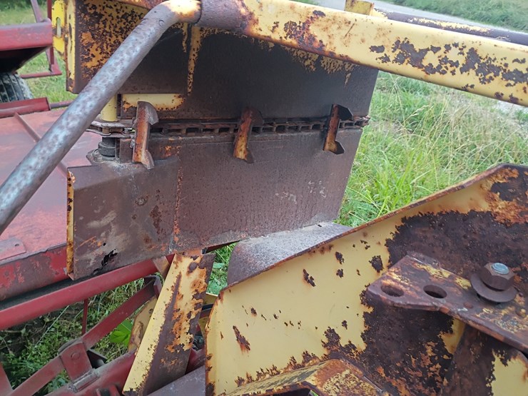 new-holland-1000-image-19