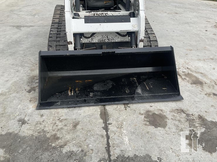 2009-bobcat-t190-image-11