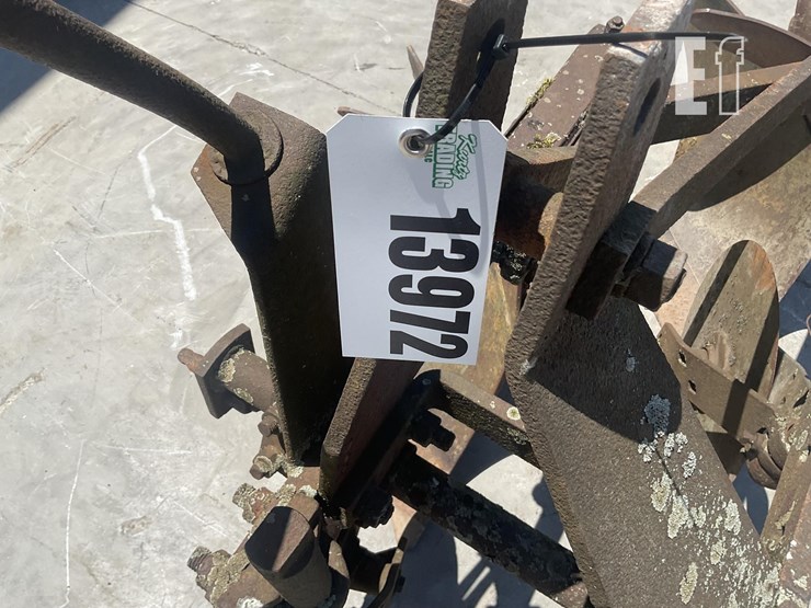 3pt-bottom-plow-image-5
