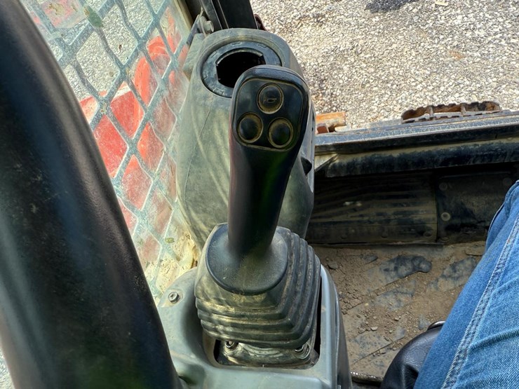 kubota-svl90-image-23