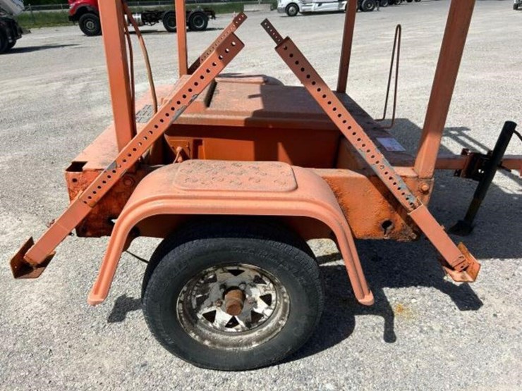 tow-behind-sign-board-image-17