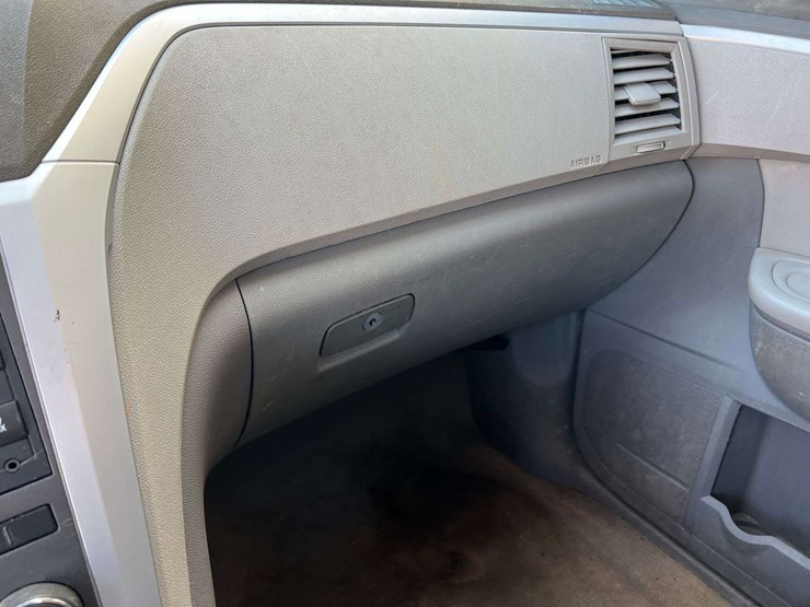 2012-chevrolet-traverse-image-40