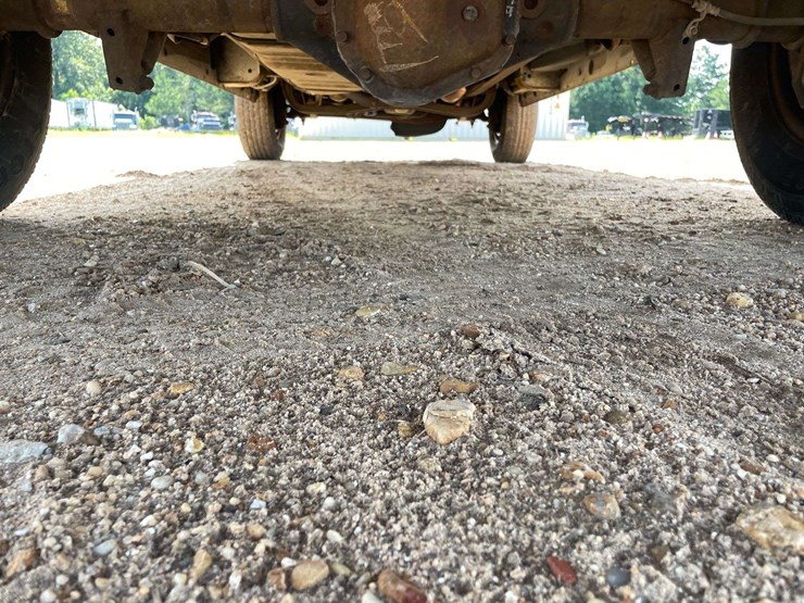2006-ford-cargo-image-23