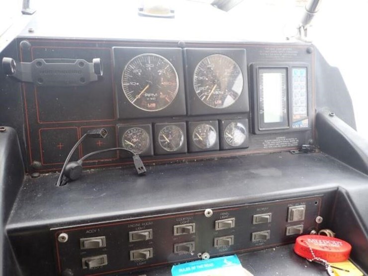1989-bayliner-ciera-2650-26-ft-cabin-cruiser-bp1a6-image-21