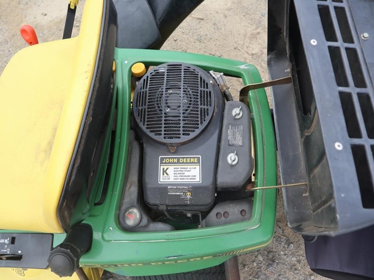 john-deere-riding-mower-image-18