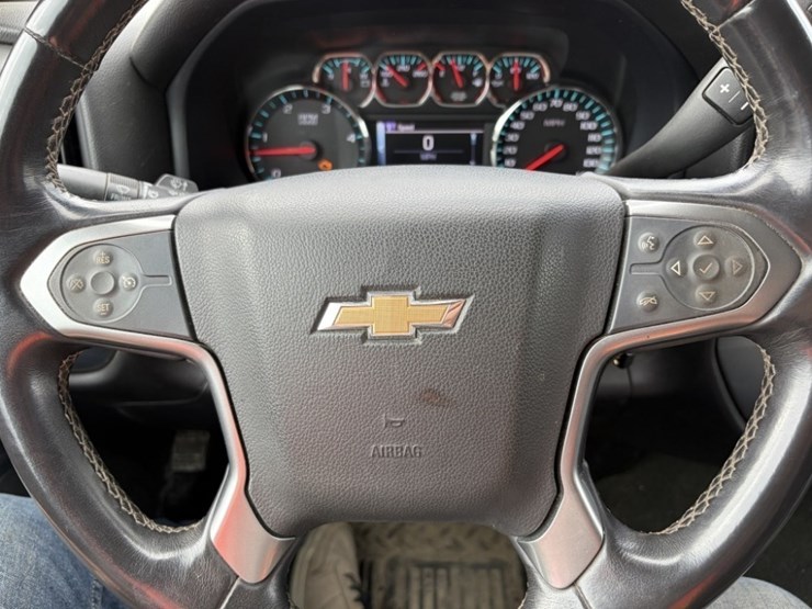 2016-chevrolet-silverado-2500-image-30