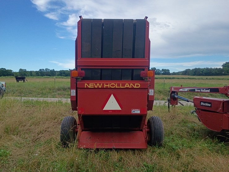 new-holland-654-image-4