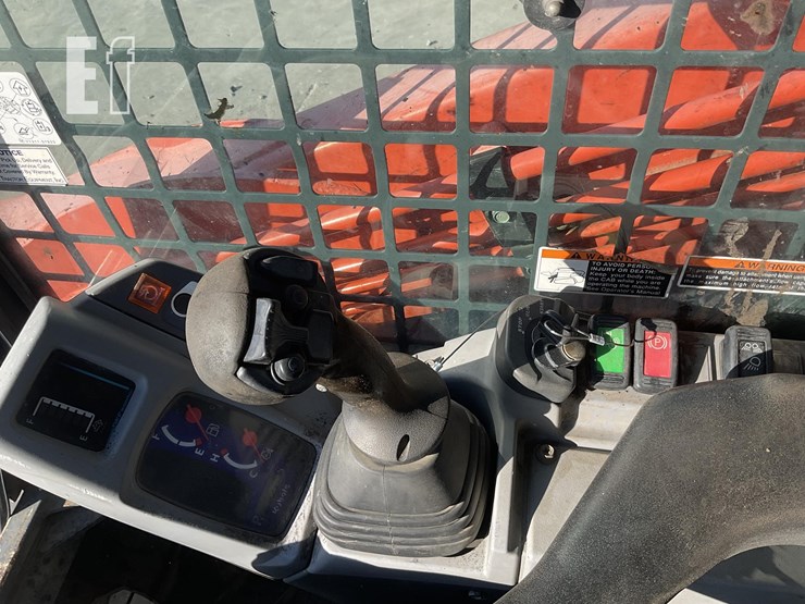 2017-kubota-svl95-2-image-15