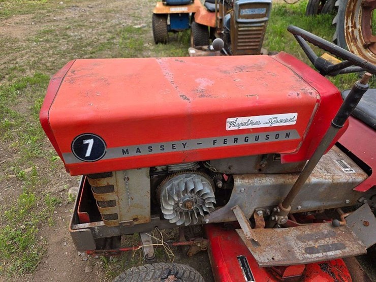 1971-massey-ferguson-7-image-3
