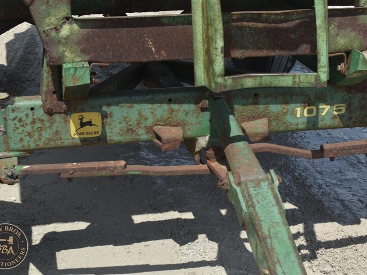john-deere-250-image-9