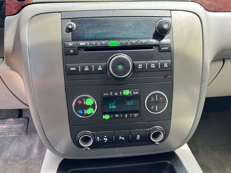 2013-gmc-yukon-slt-image-37