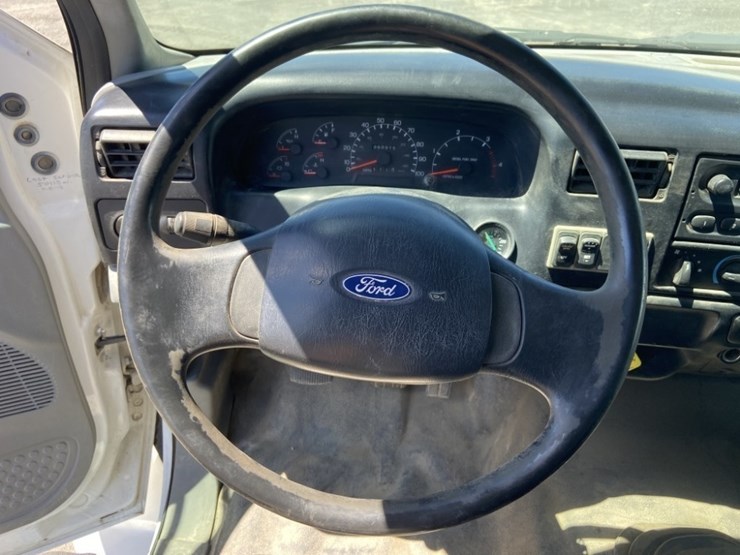2005-ford-f750-sd-image-18