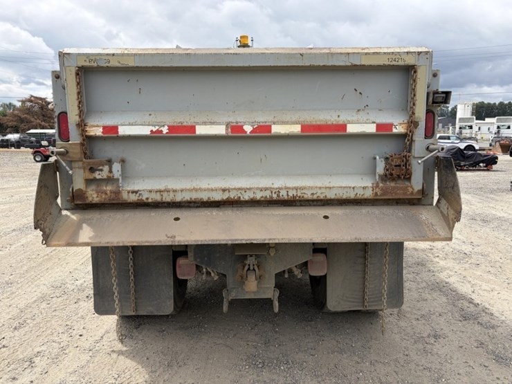 2012-international-7500-dump-truck-image-5