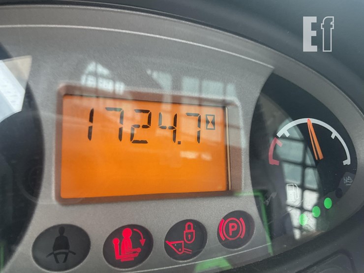 2016-bobcat-t750-image-19