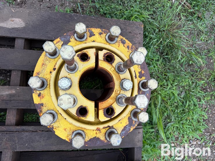 john-deere-8200-image-11
