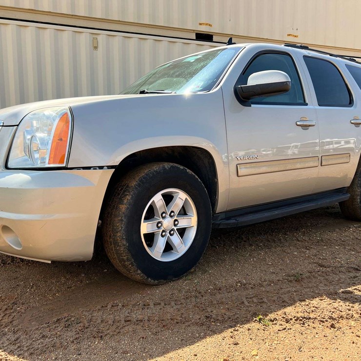 2013 GMC YUKON SLT