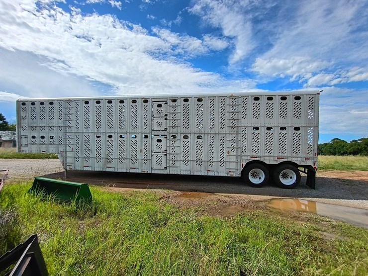 1985-wilson-livestock-trailer-image-6