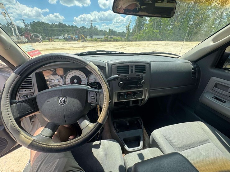 2006-dodge-dakota-slt-image-12