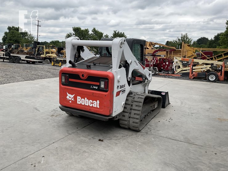 2021-bobcat-t740-image-4