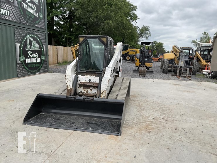 2008-bobcat-t320-image-8
