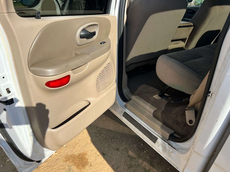 2003-ford-f150-image-15