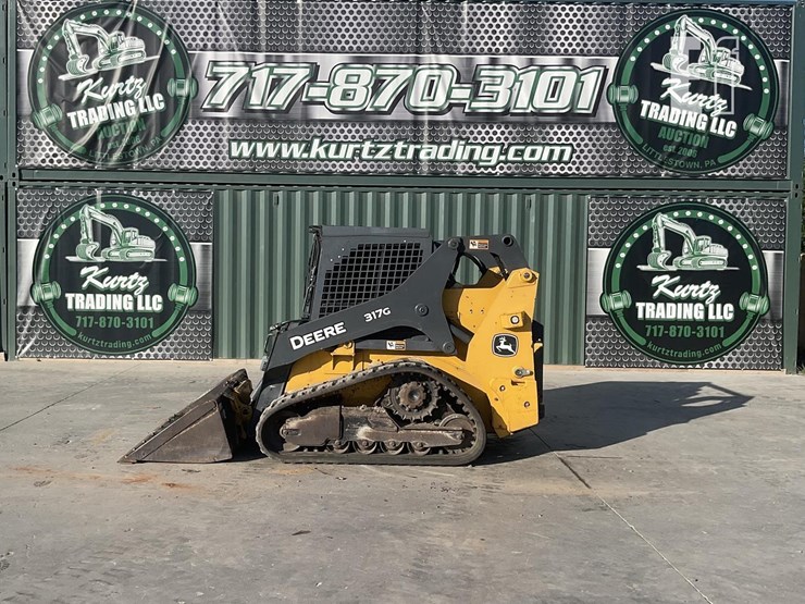 2017-deere-317g-image-1