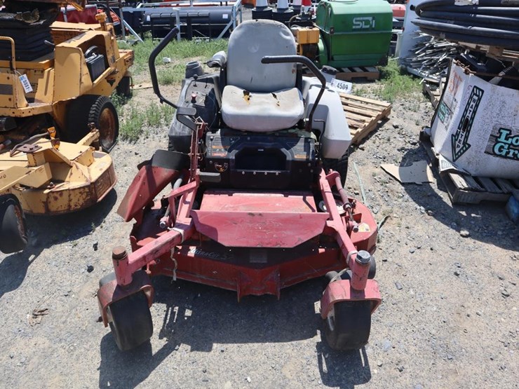 exmark-zero-turn-mower-image-3