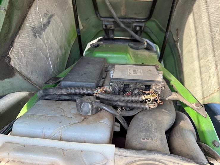 john-deere-6330-premium-image-9