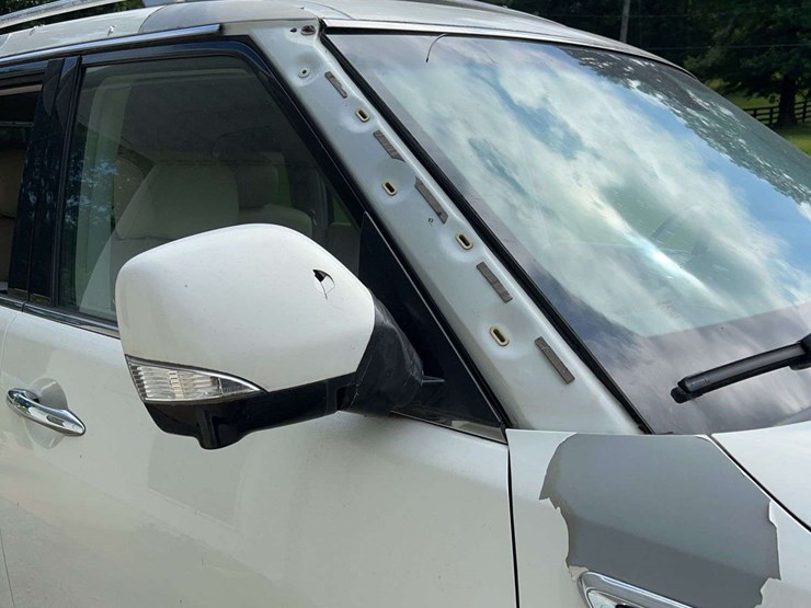 2012-infiniti-qx56-image-7