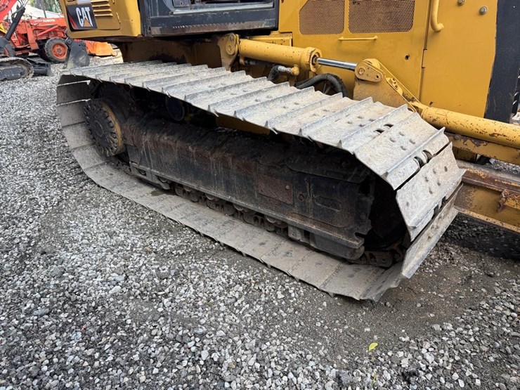 caterpillar-d3k-lgp-image-11