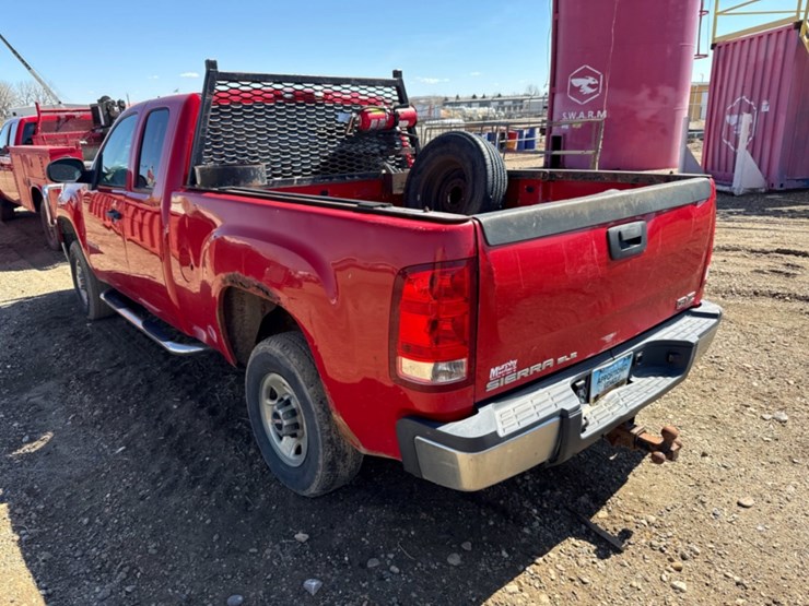 2009-gmc-sierra-2500hd-image-4