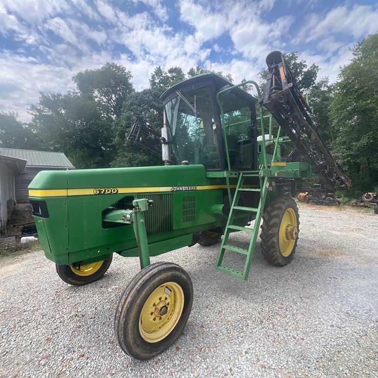 2000 JOHN DEERE 6700
