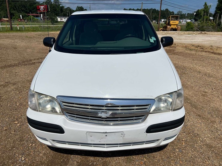 2004-chevrolet-venture-image-5