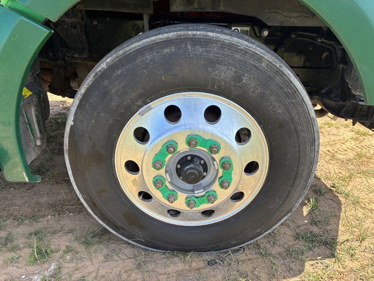 2020-kenworth-t880-image-10