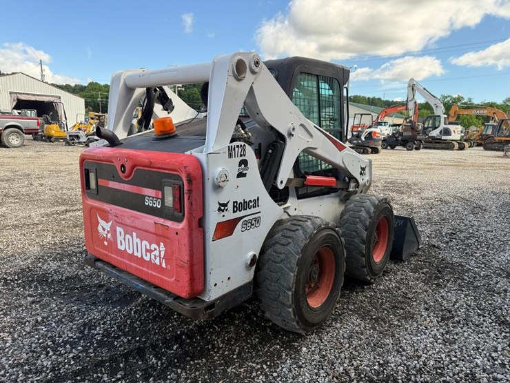 2017-bobcat-s650-image-4