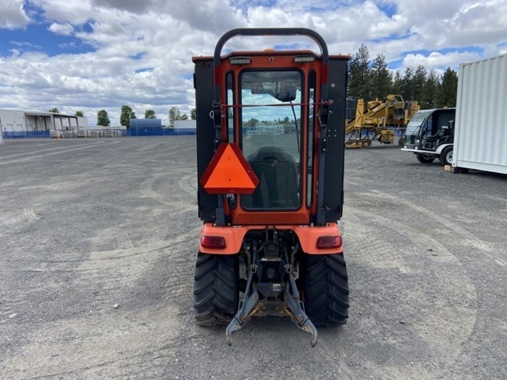 2014-kubota-bx2670-image-4