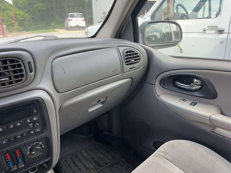 2006-chevrolet-trailblazer-image-11