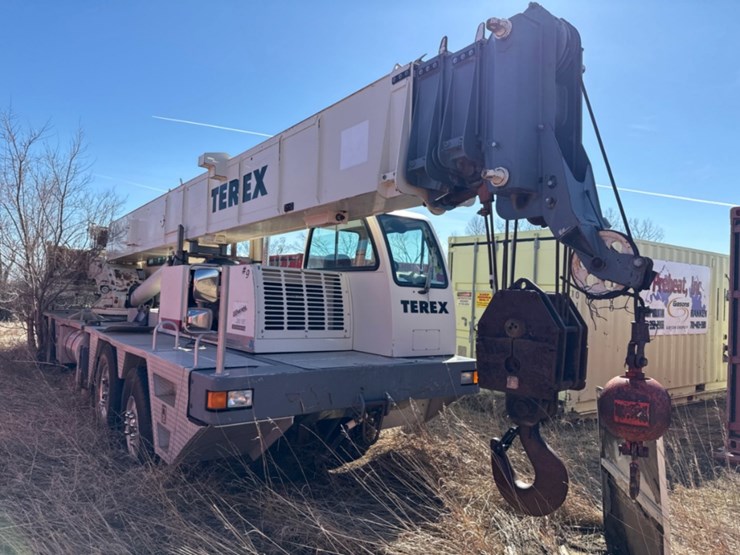 terex-2300-terex-60-ton-crane-image-2