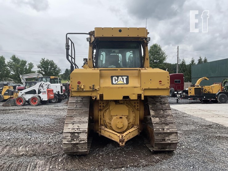 2015-caterpillar-d6t-xl-image-3