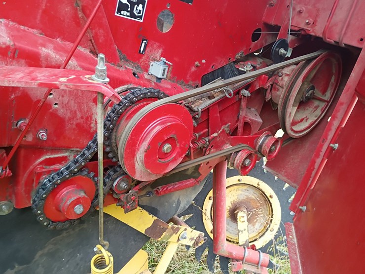new-holland-654-image-34