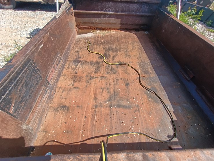 2009-warren-10-ft-image-20