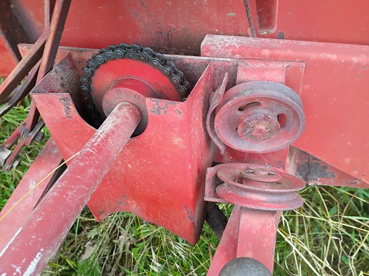new-holland-1000-image-14