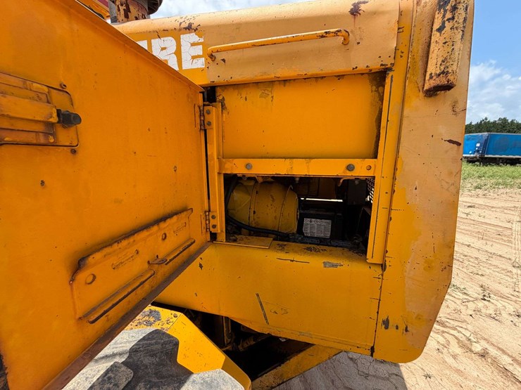 deere-670b-image-23
