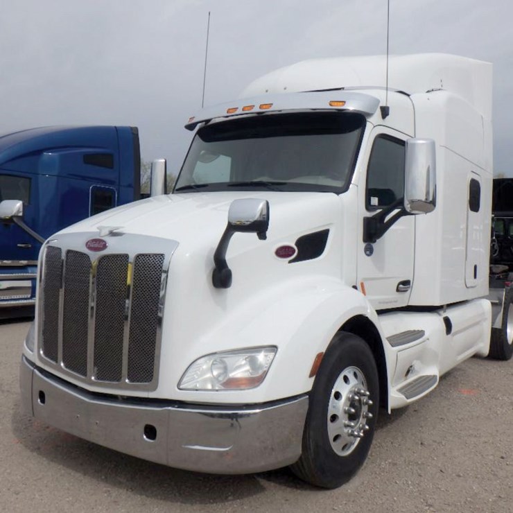 2020 PETERBILT 579