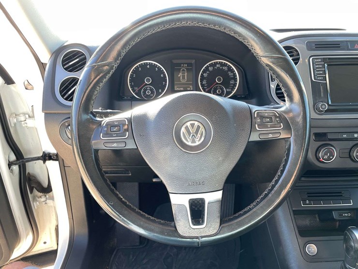 2017-volkswagen-tiguan-image-12