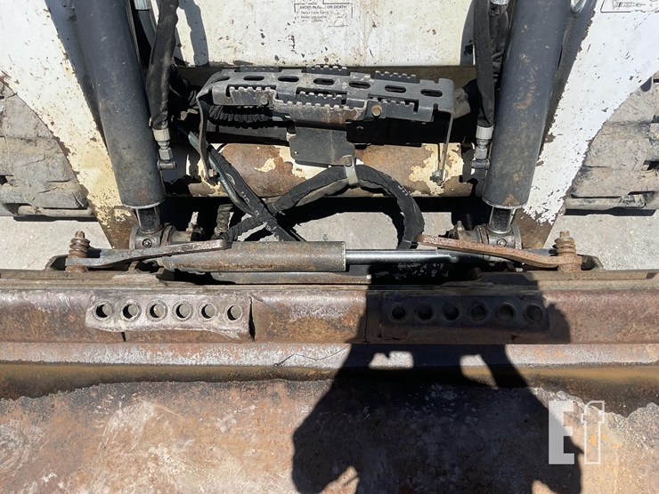 2014-bobcat-t590-image-12