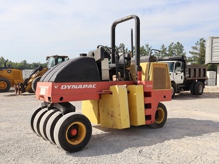 1999-dynapac-cp132-image-1