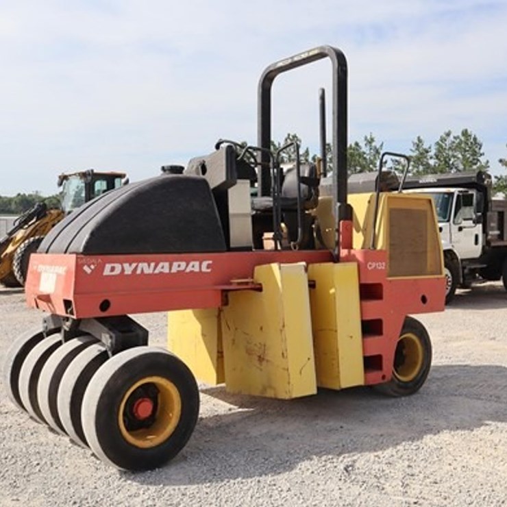 1999 DYNAPAC CP132