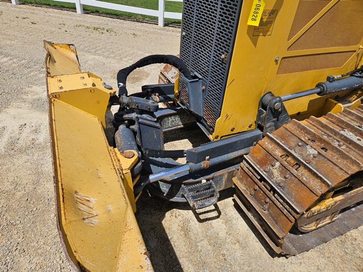 deere-550k-image-11