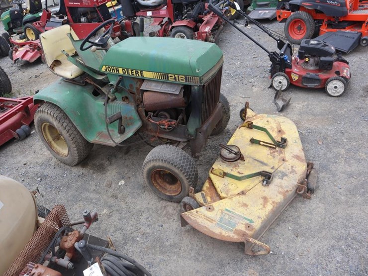 john-deere-216-image-2